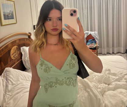 Full leaked Isabel howard private photo