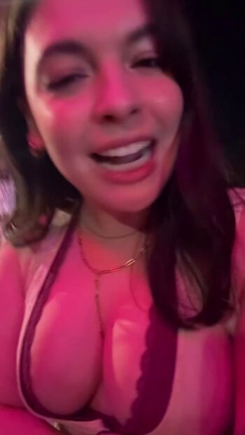 Full leaked Isabella gomez private photo