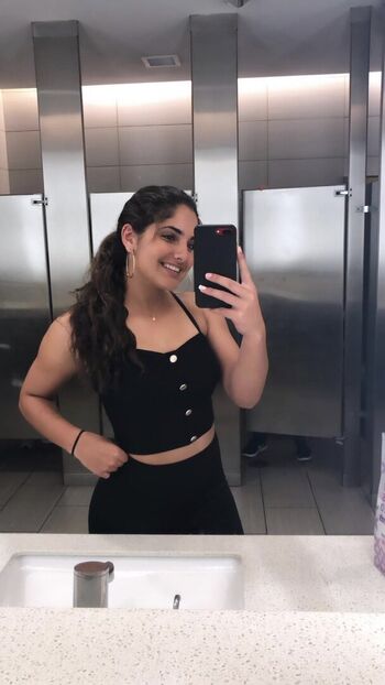 Isabella Ladera