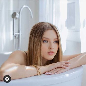 Full leaked Isabella tena private photo