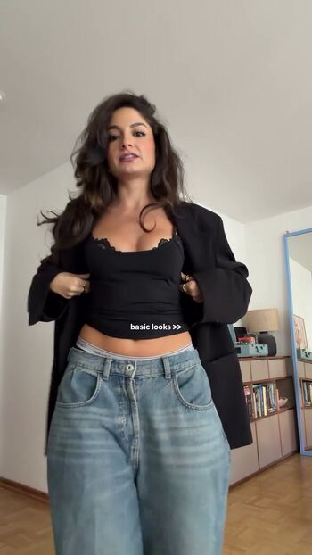 Full leaked Ischtar isik page private photo