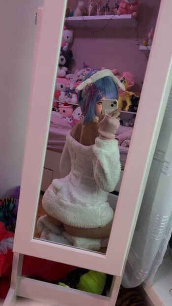Full leaked Isii cos page private photo