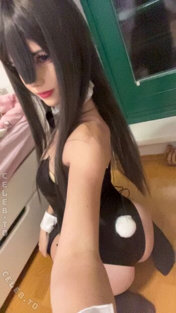 Full leaked Isii cos page private photo