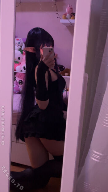 Full leaked Isii cos private photo