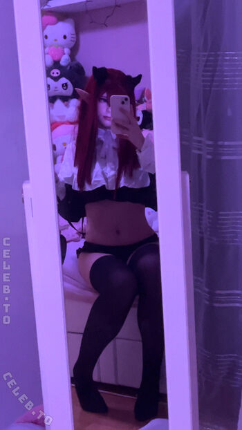Full leaked Isii cos private photo