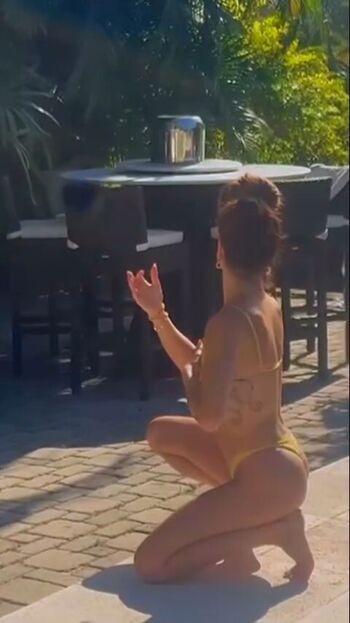 Full leaked Isis valverde private photo