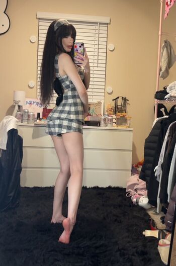 Full leaked Isizzly page private photo