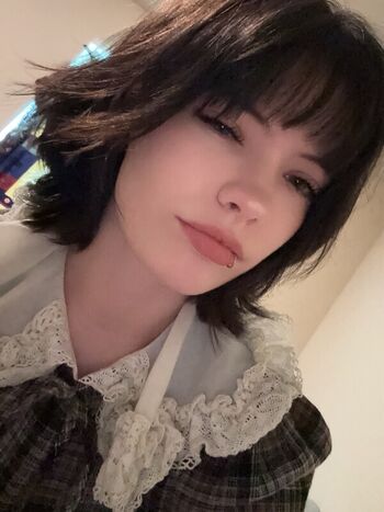 Full leaked Isizzly private photo