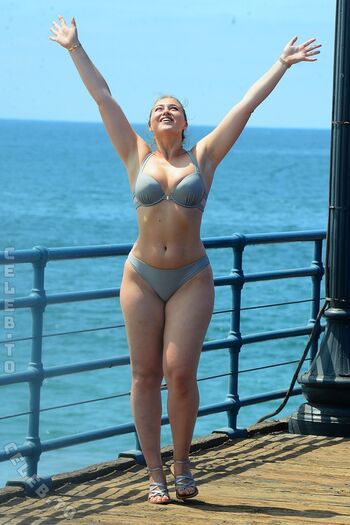 Full leaked Iskra lawrence private photo