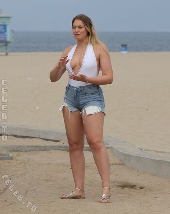 Full leaked Iskra lawrence private photo