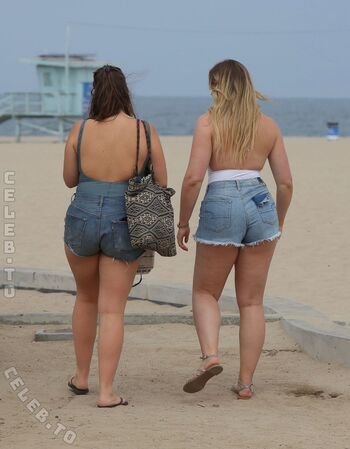 Full leaked Iskra lawrence private photo