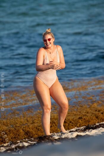 Iskra Lawrence