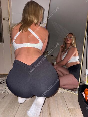 Full leaked Issy anderson private photo