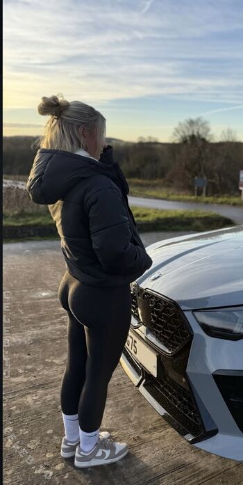 Full leaked Issy anderson page private photo
