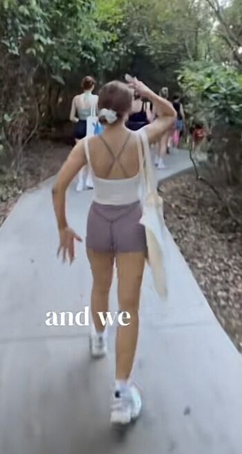 Full leaked Its laurensarah private photo