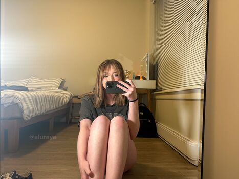 Full leaked Itsaluraye private photo