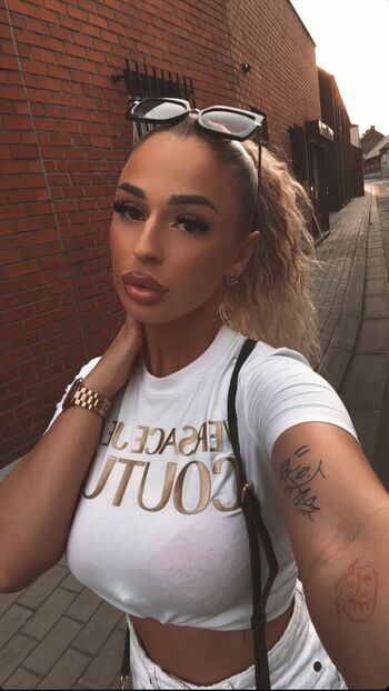 Full leaked Itsangelaa private photo