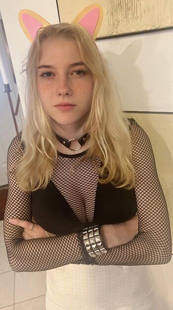 Full leaked Itsbumblebea private photo