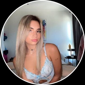 Full leaked Itscamellya private photo
