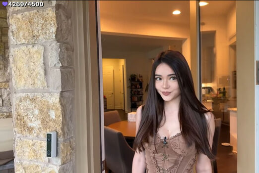 Full leaked Itskatchii  page private photo