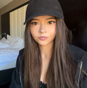 Full leaked Itskatchii private photo