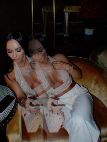 Full leaked Itskhrysss private photo
