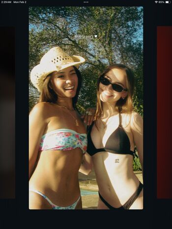 Full leaked Itslaaurr  page private photo