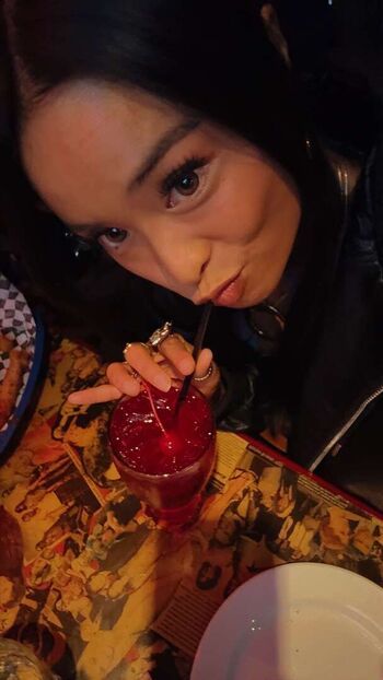 Full leaked Itslaaurr private photo