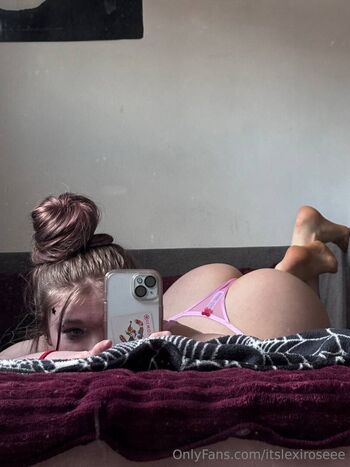 Full leaked Itslexiroseee private photo