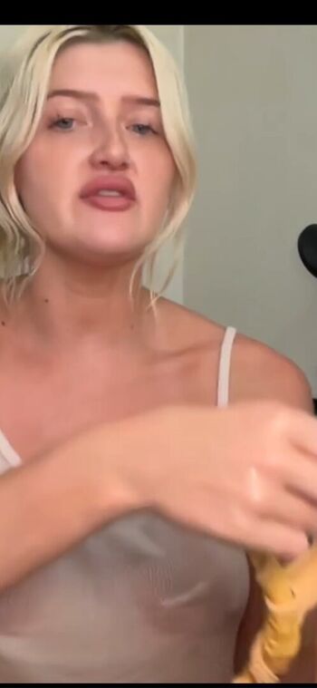 Full leaked Itslunaaaaa private photo
