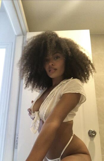 Full leaked Itsmenaomi private photo