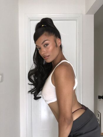 Full leaked Itsmenaomi private photo