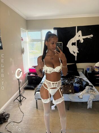 Full leaked Itsmistaz page private photo