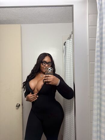 Full leaked Itsriymaa private photo