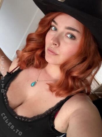Full leaked Itsschmolli private photo