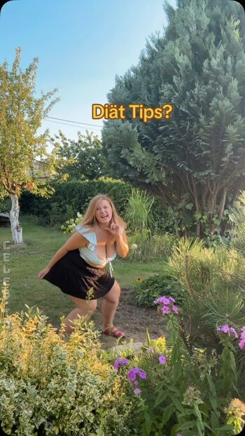 Full leaked Itsschmolli private photo