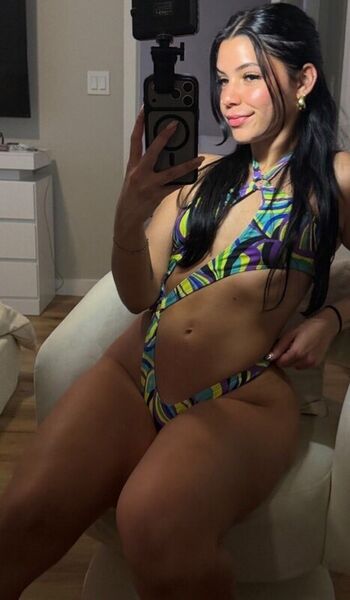 Full leaked Itssmaribaby private photo