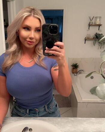 Full leaked Itssstaraaa private photo
