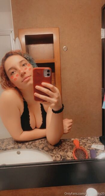 Full leaked Itsyagirlsky private photo