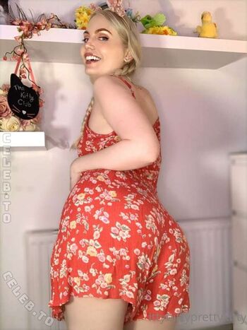 Full leaked Ittybittyprettykitty page private photo