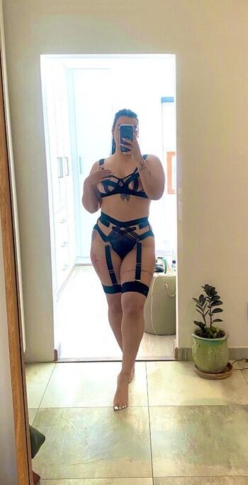 Full leaked Itz cam x private photo