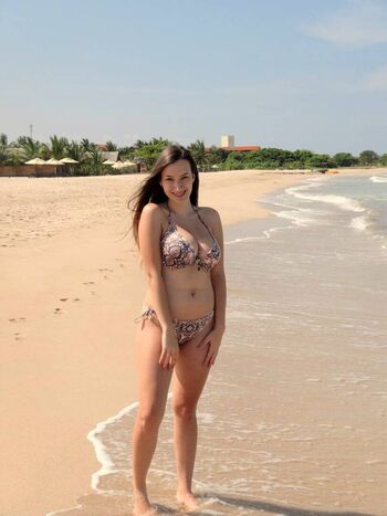 Full leaked Iunia feurdean page private photo
