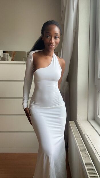 Full leaked Ivanarae private photo