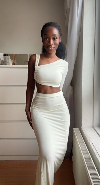 Full leaked Ivanarae private photo