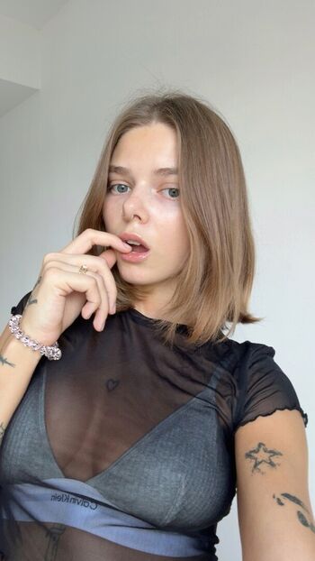 Full leaked Ivasimmetria private photo