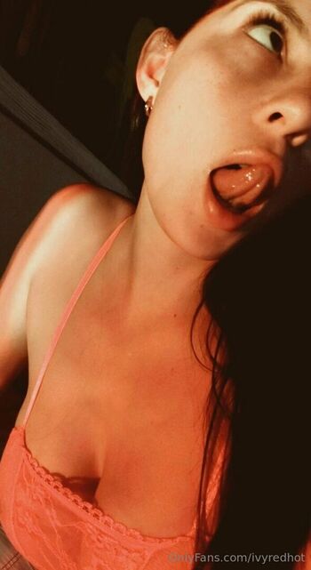 Full leaked Ivyredhot private photo
