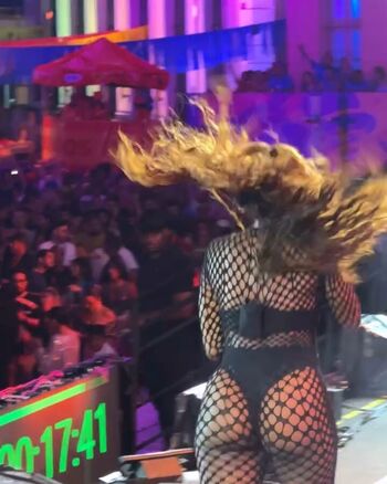 Full leaked Iza cantora private photo
