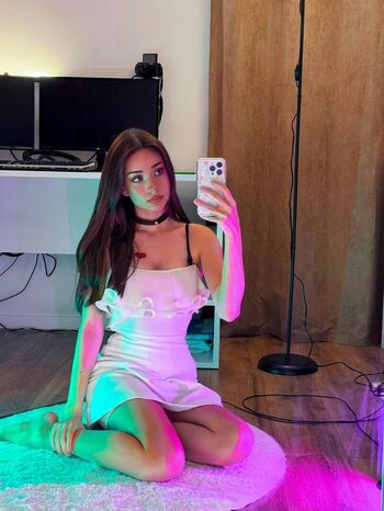 Full leaked Izabeii private photo