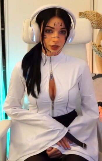 Full leaked Izabeii private photo