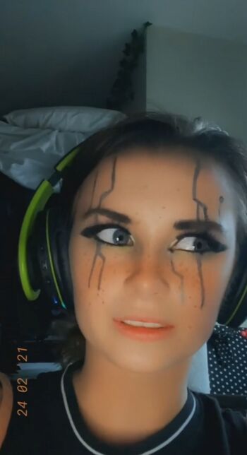 Full leaked Izassassin private photo